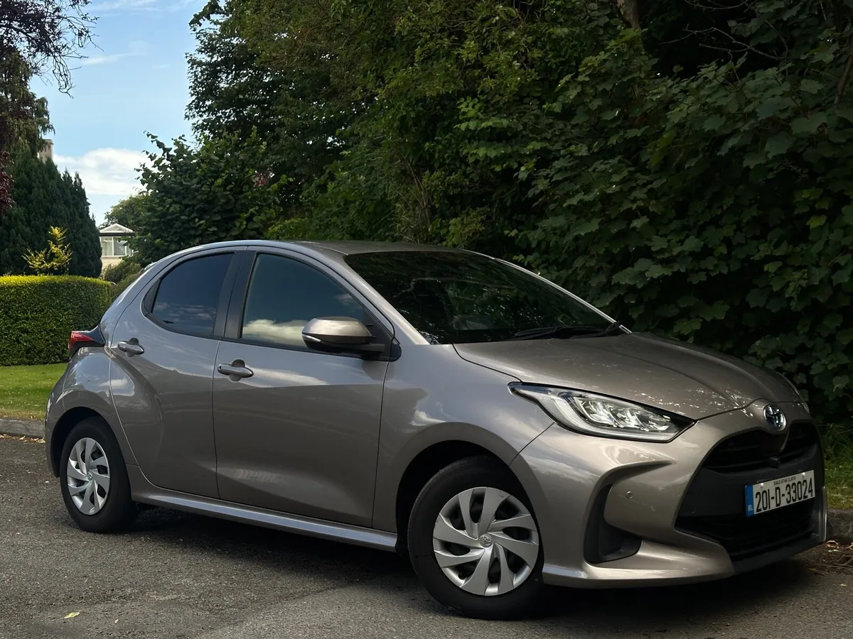 2020 TOYOTA YARIS HYBRID - Image 2