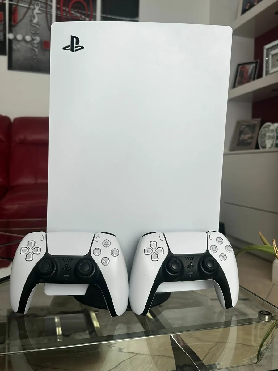 Playstation 5 Blu-Ray/Disc Edition + 2 Controllers - Image 1