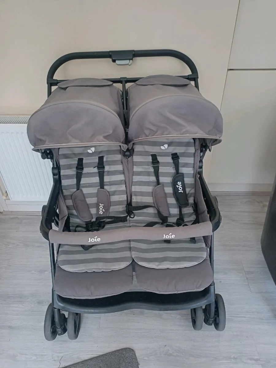Joie baby's double buggy. With rain cover - Image 3