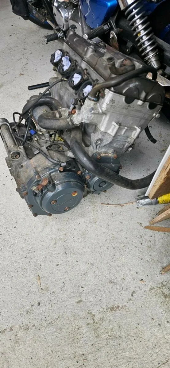 Honda fireblade engine 98 919 - Image 2