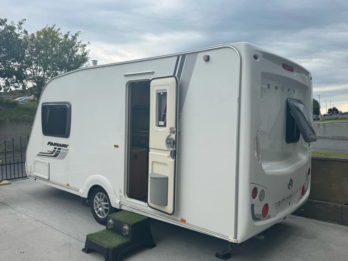 SWIFT FAIRWAY 2 BERTH CARVAN GOOD CONDITION - Image 1