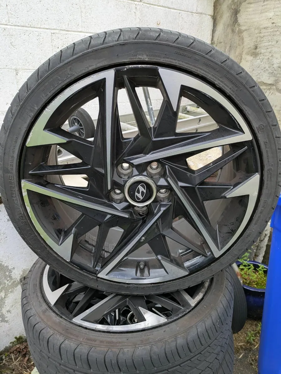 Hyundai i40 2015 - Image 1