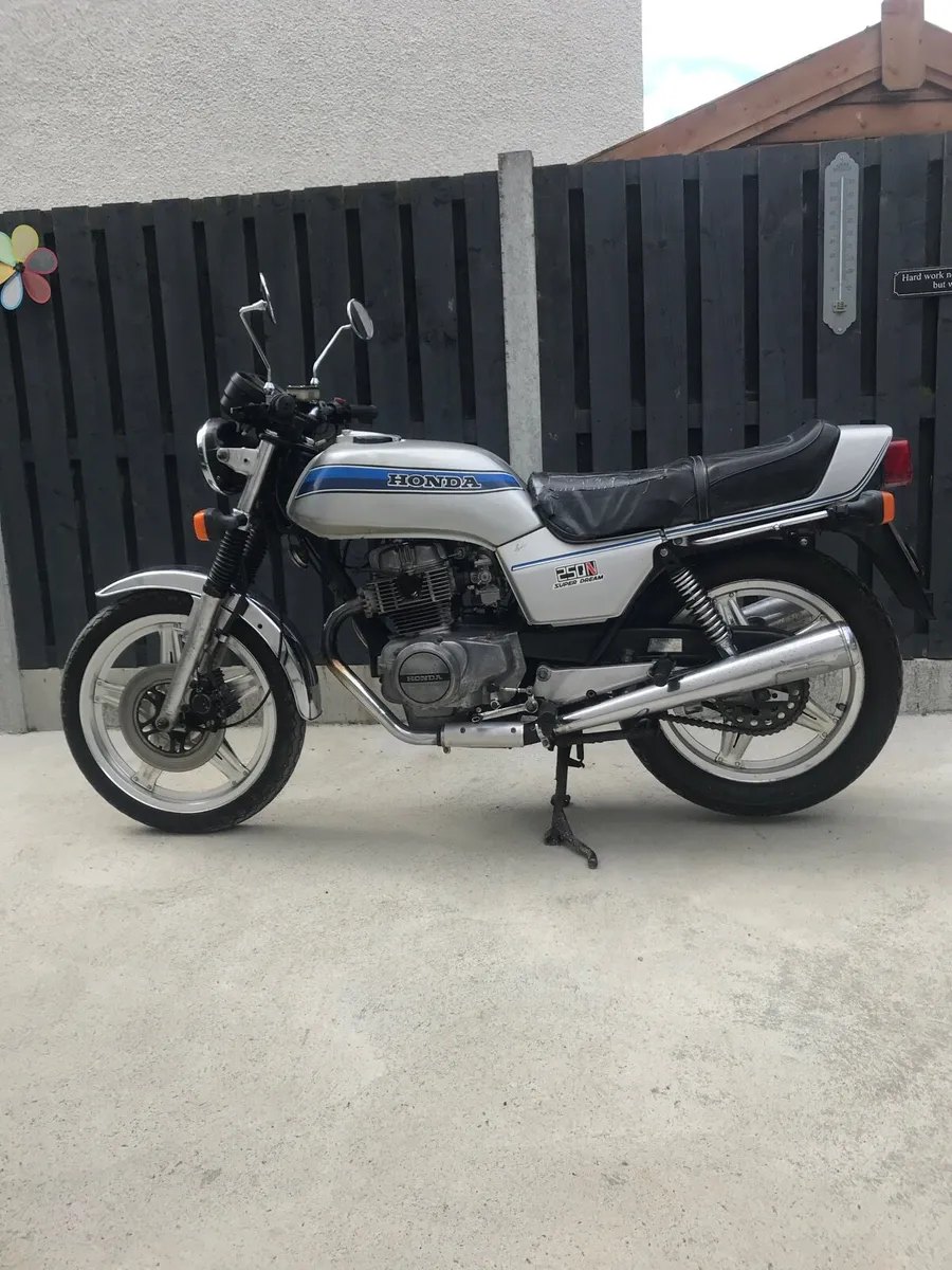 Honda 250 Superdream - Image 1