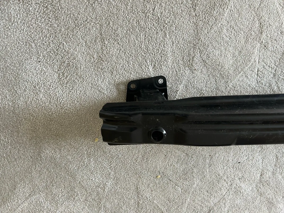 Rear bumper insert VWPassat Saloon B5 - Image 2