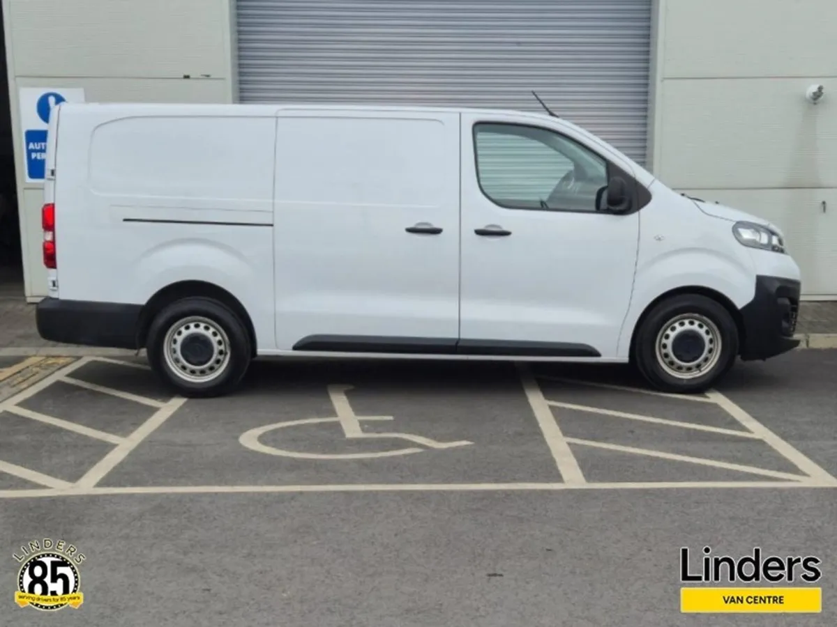 Opel Vivaro LWB EX Demo - Image 3