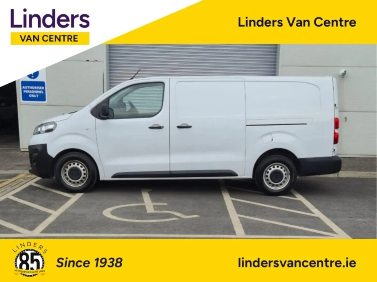 Opel Vivaro LWB EX Demo - Image 4