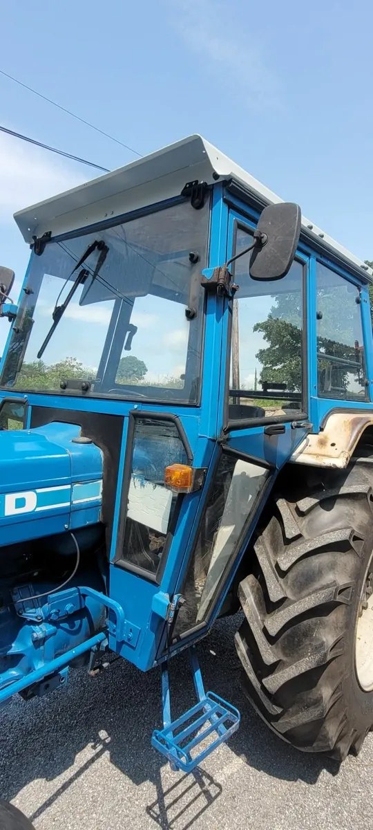 FORD 4610 FRITZMEIER CAB - Image 3