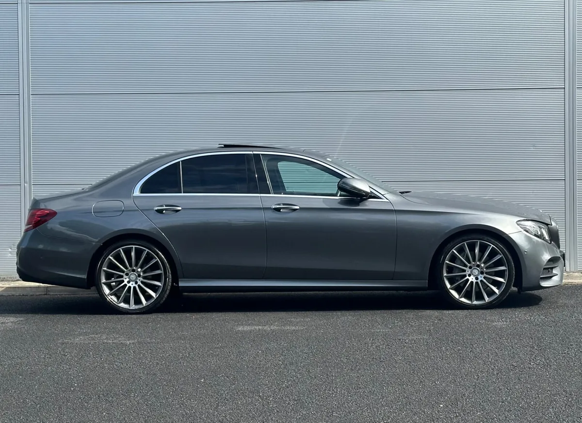 Mercedes-Benz E220d AMG Premium+ - Image 3