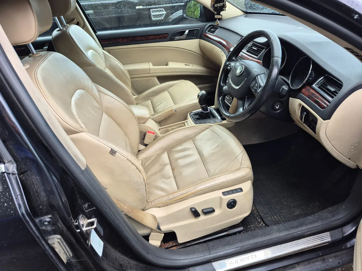 Skoda Superb 2.0tdi elegance - Image 1