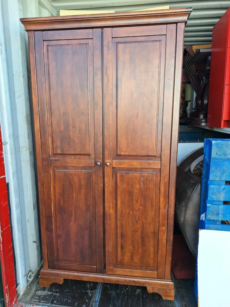 Heavy wooden wardrobe (DELIVERY) - Image 1