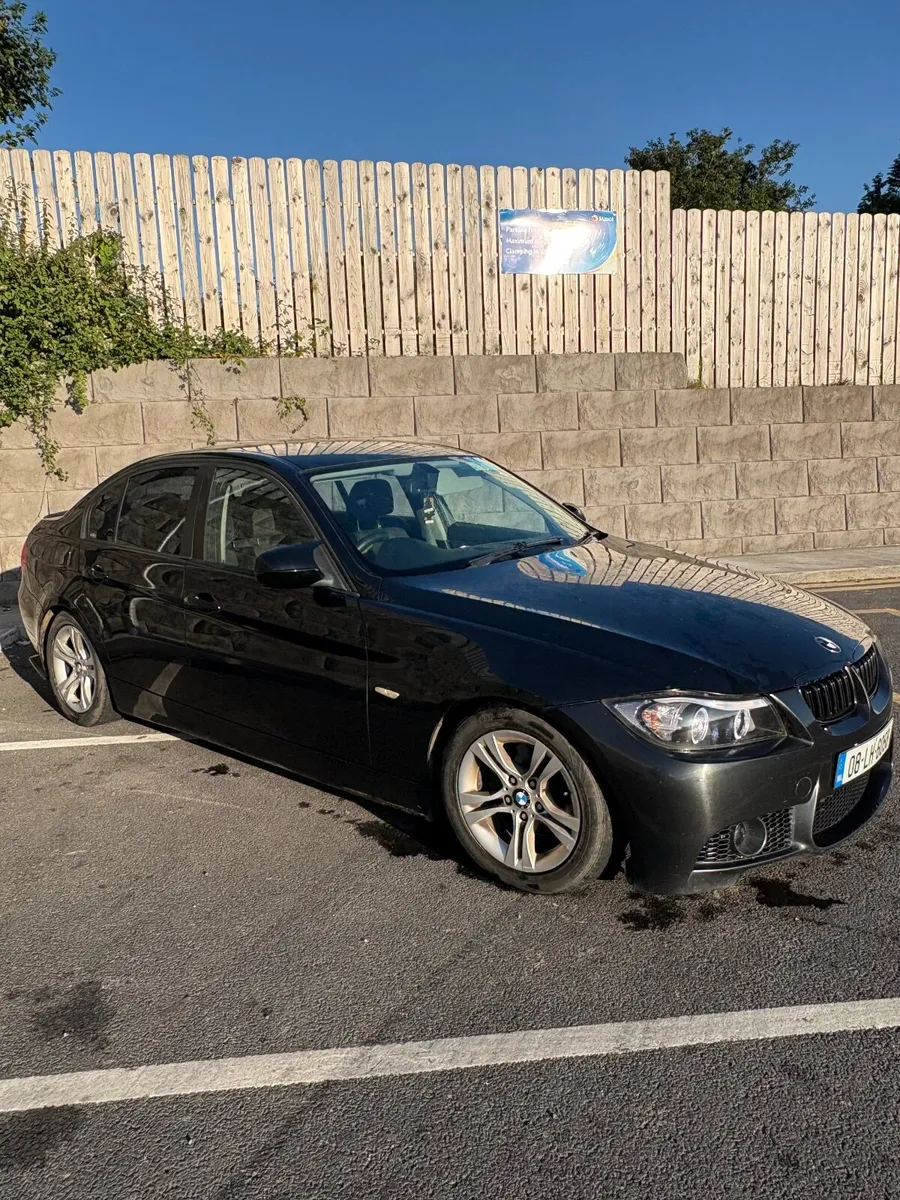 BMW 3-Series E90 - Image 1
