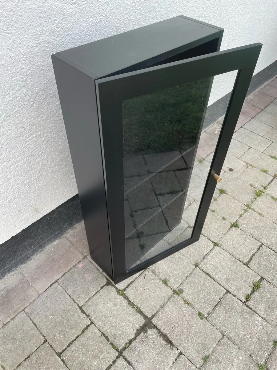 cabinet - Image 1