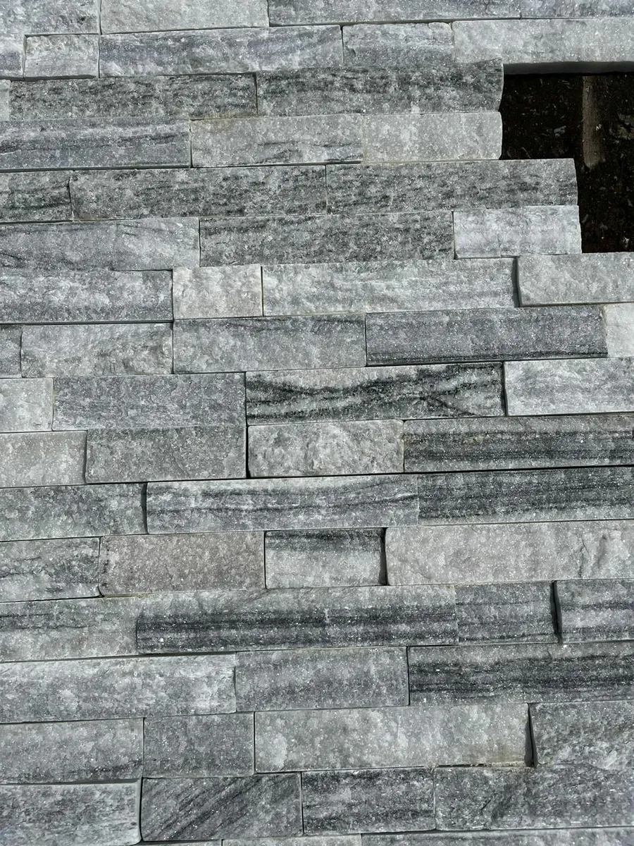 Cloudy Grey split face cladding tiles - Image 4
