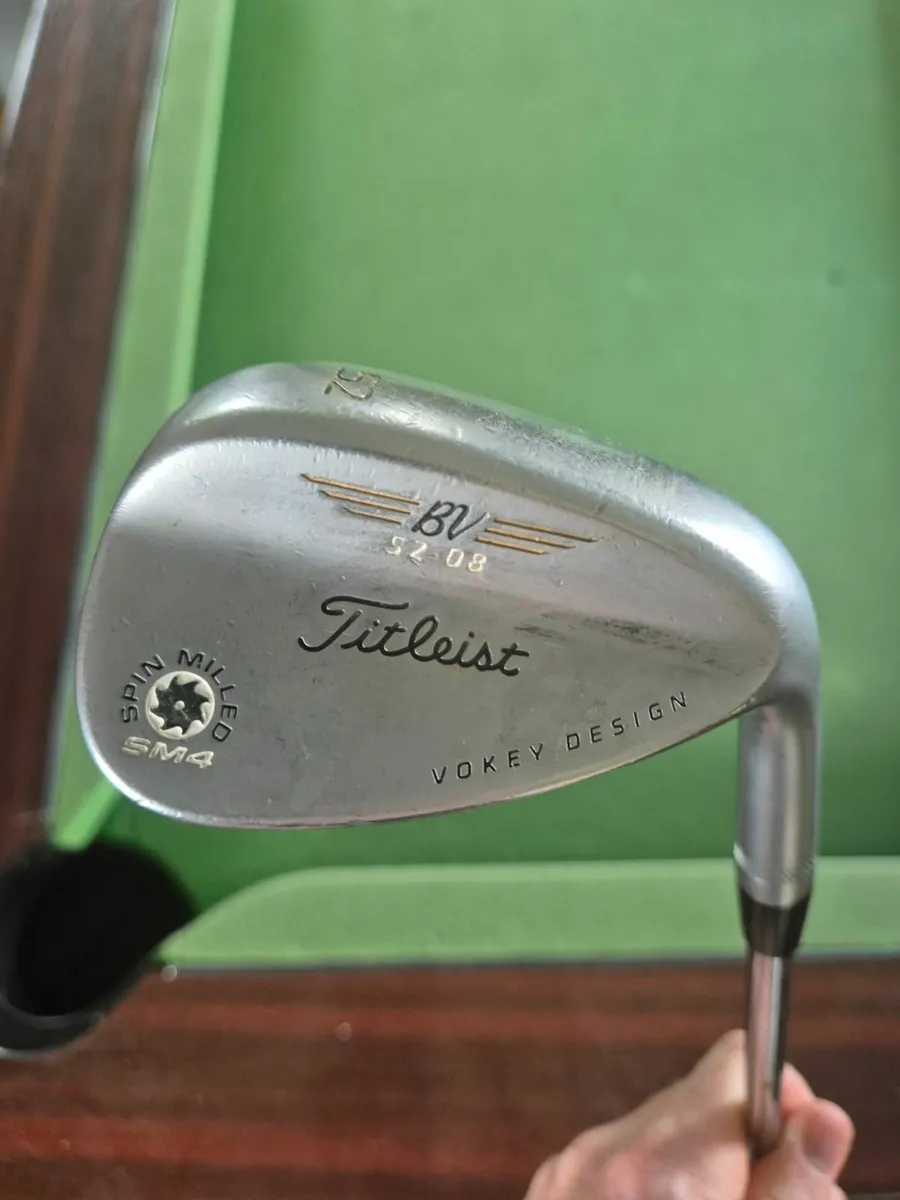 Titleist SM4 52 Degree Wedge - Image 1