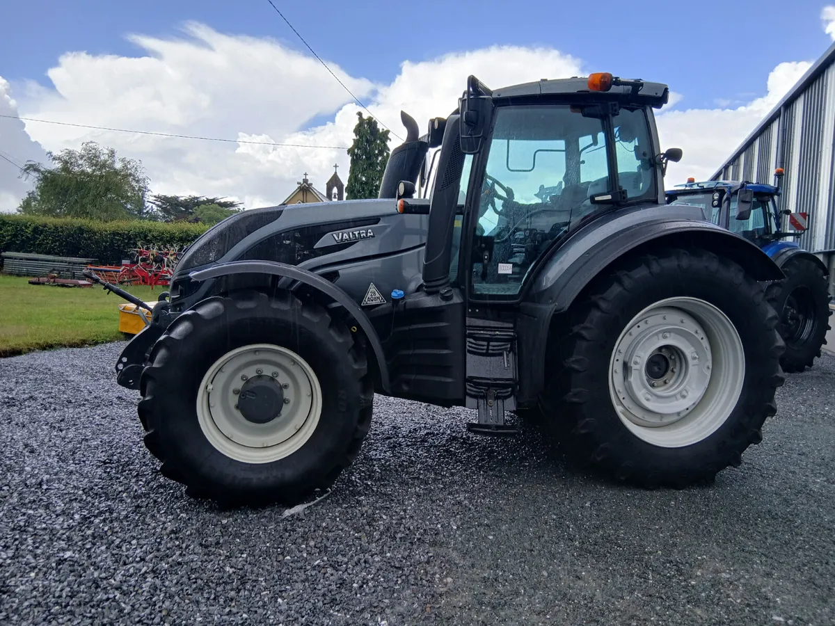Valtra T254 Versu - Image 4