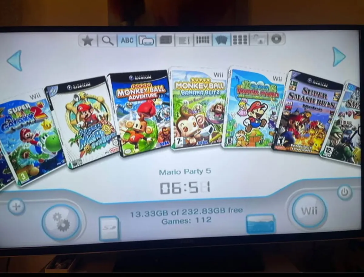 Red Modded Wii (5000+ Games) Rare - Image 3