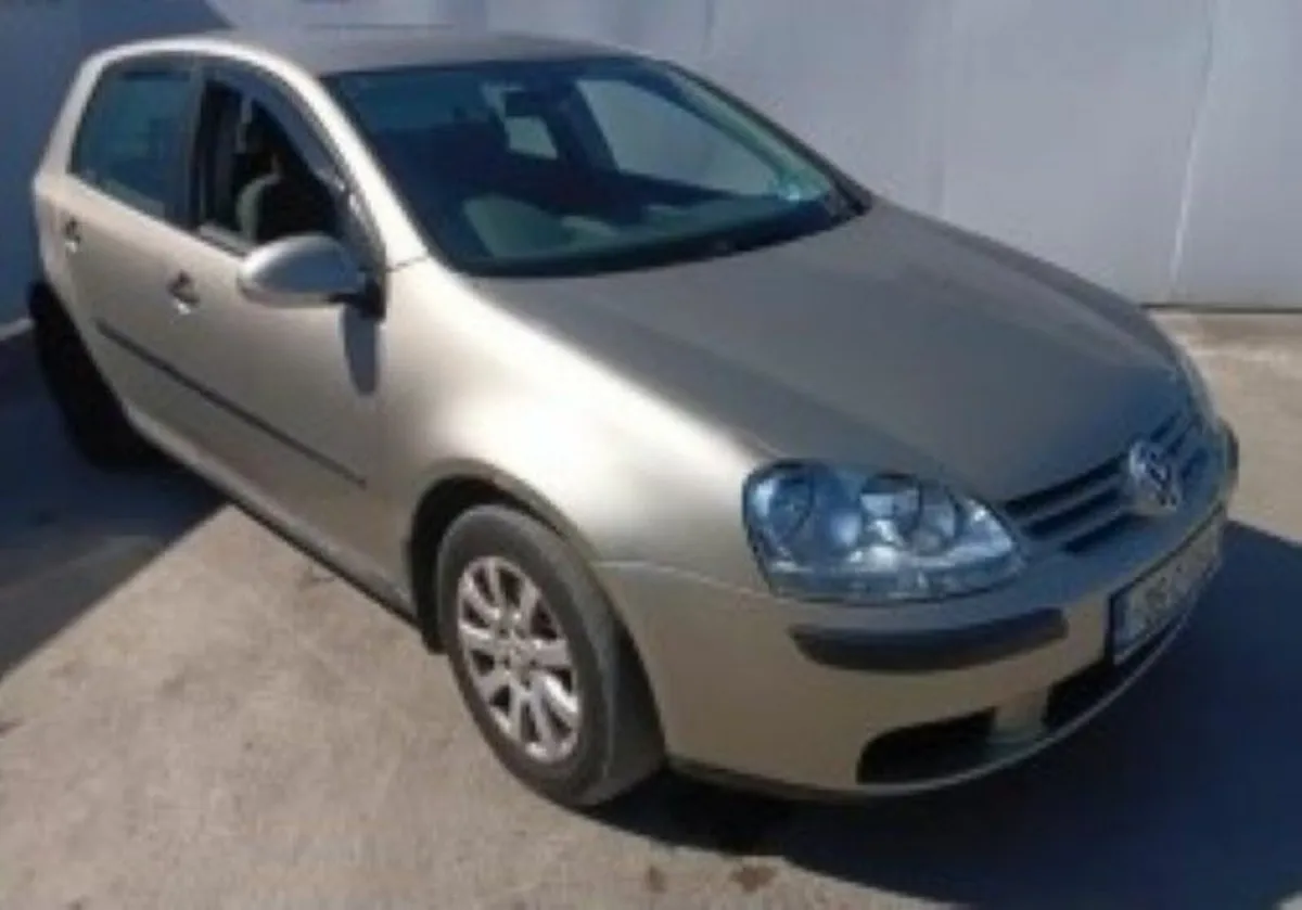 2005 Volkswagen Golf 1.4cc - Image 1