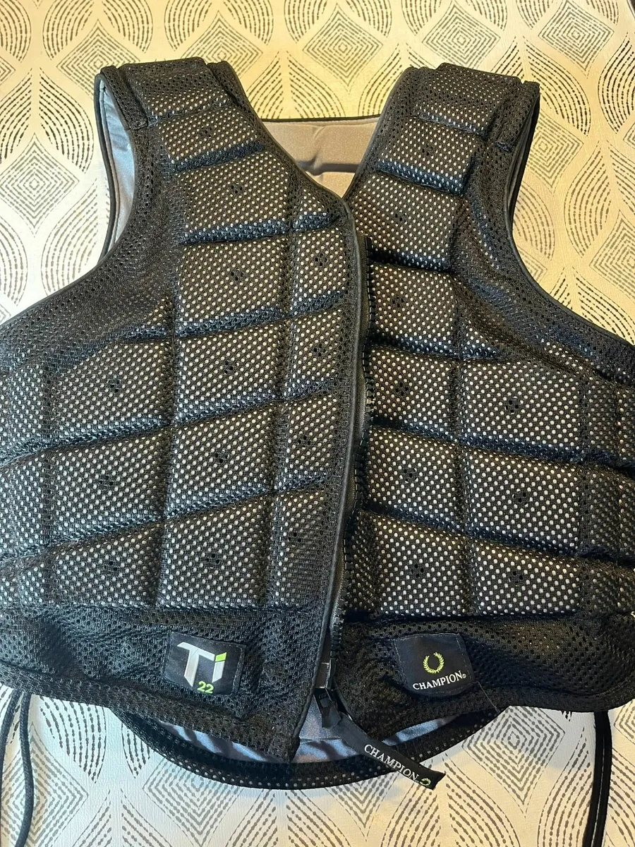 Childs Horse riding back protector - Image 1