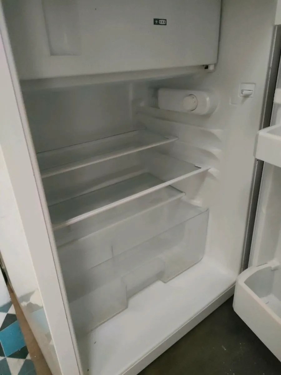 Under counter fridge freezer - Image 1