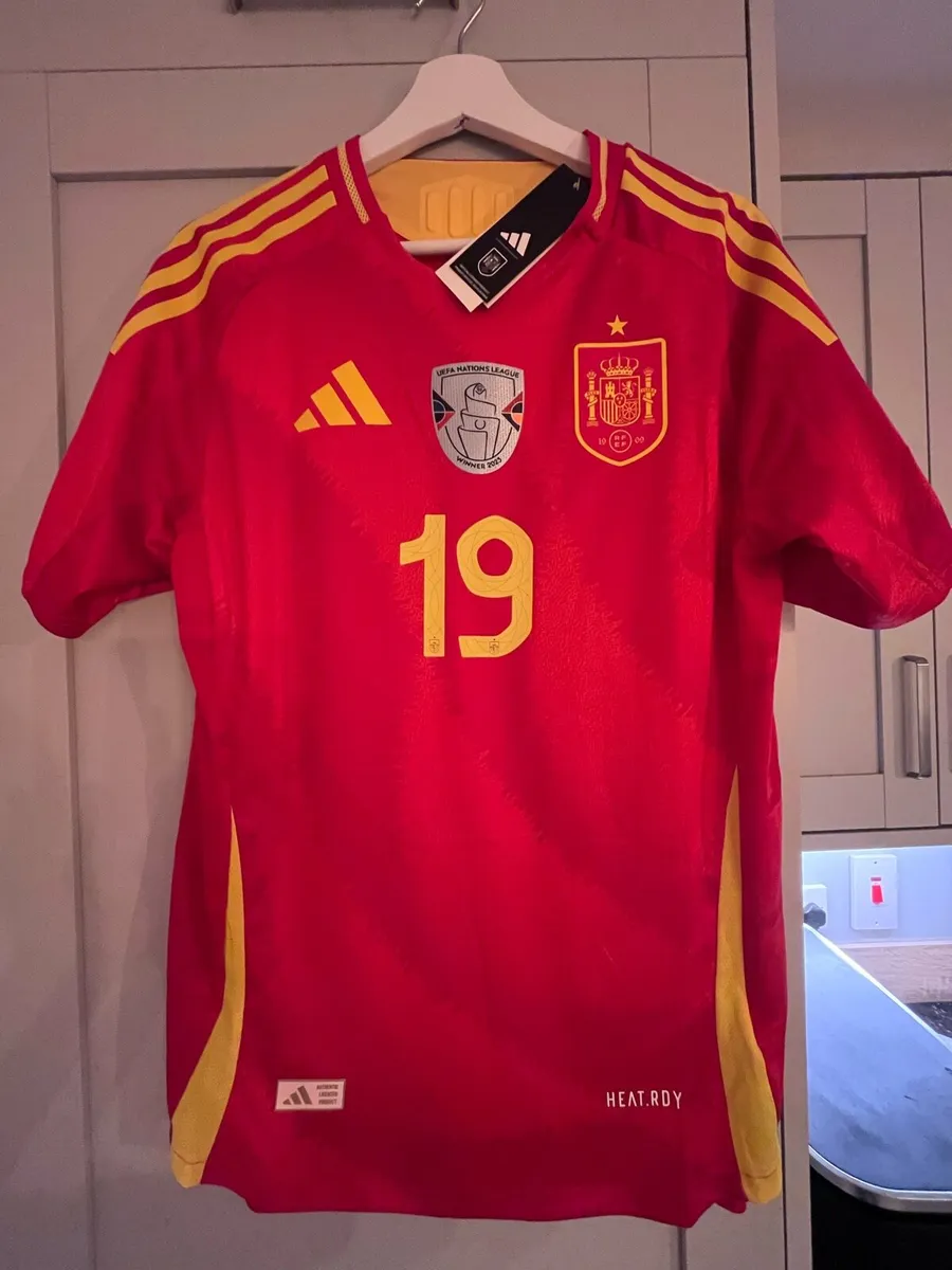Adidas Spain red size L - Image 1