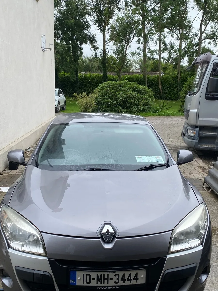 Renault Megane 2010 - Image 1