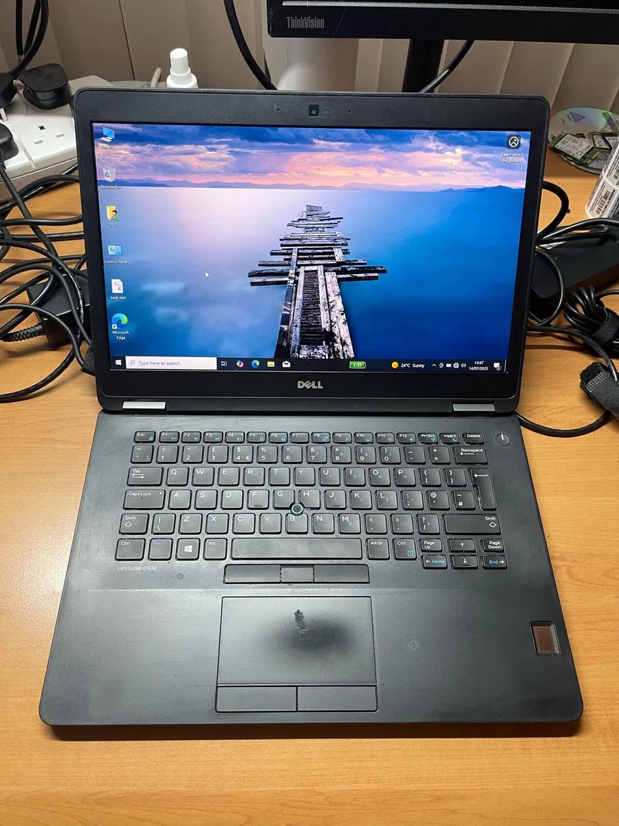 Dell laptop i7 pro 8-256 win 10 - Image 1