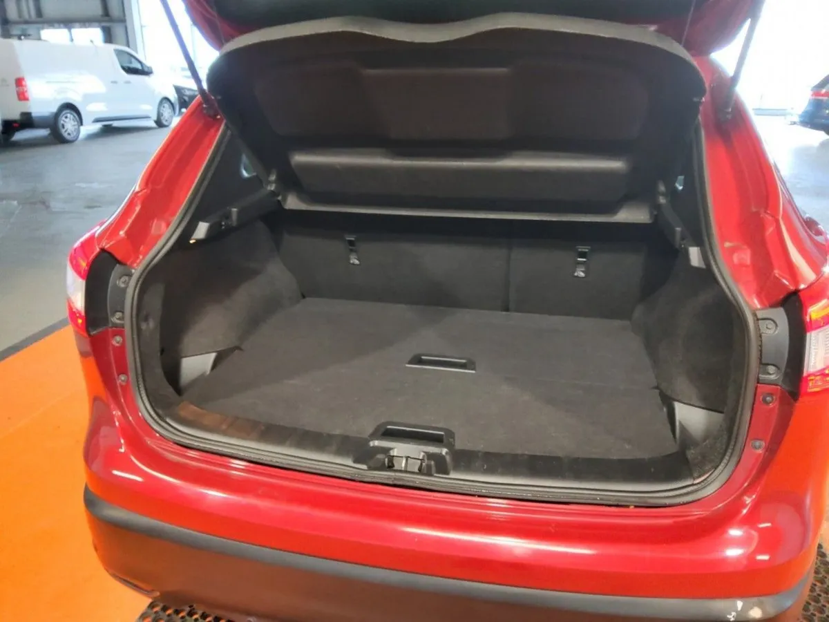 Nissan QASHQAI 1.5 DSL XE - Image 4