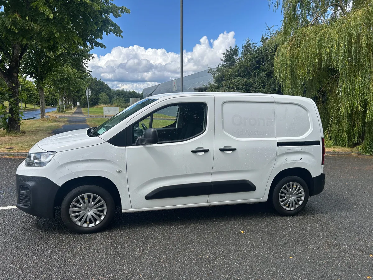 201 Citroen Berlingo INCLUDES VAT - Image 4