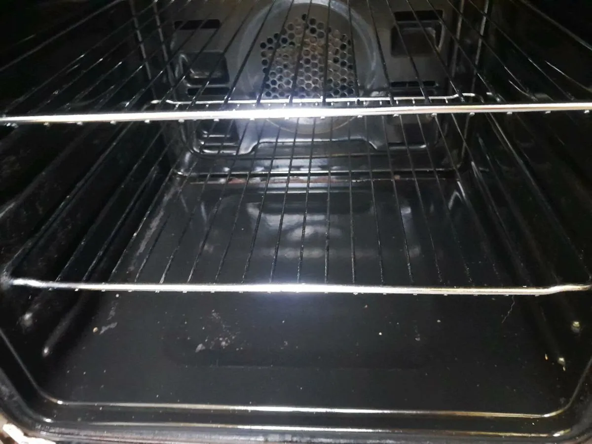 As new 60cm free standing cooker - Image 2