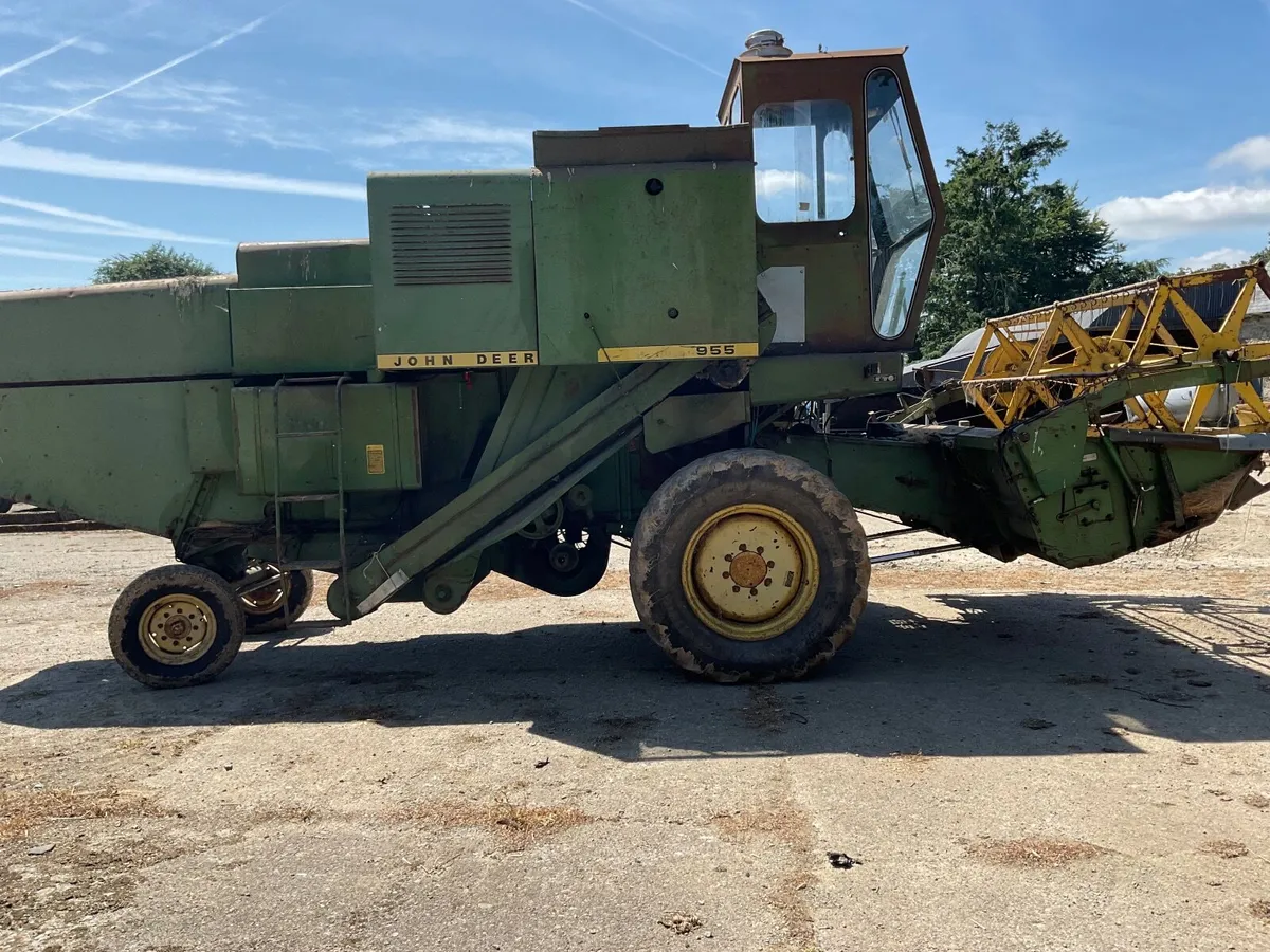 For Sale John Deere 10ft Cut Combine - Image 4