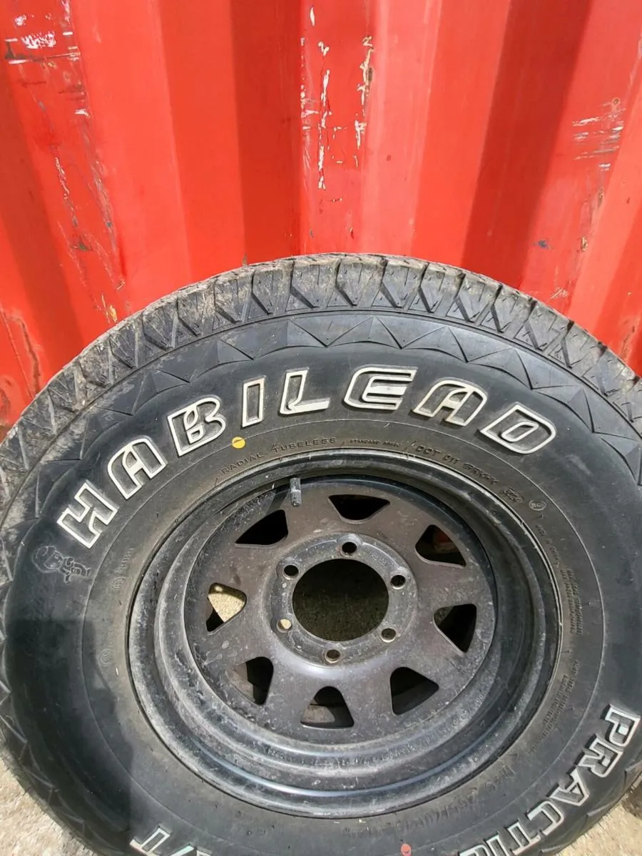 265/70R15 tyre's and rims - Image 3