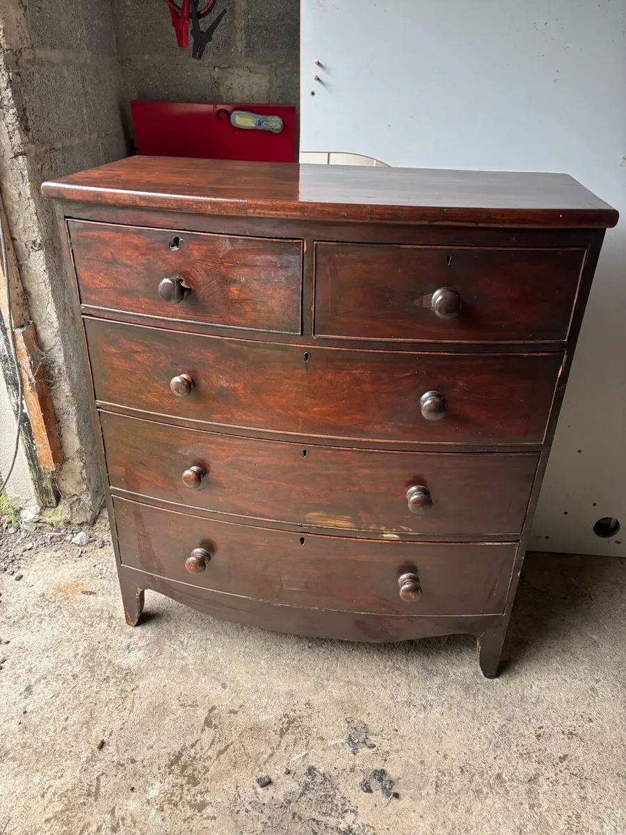 Chest of drawers - Image 1