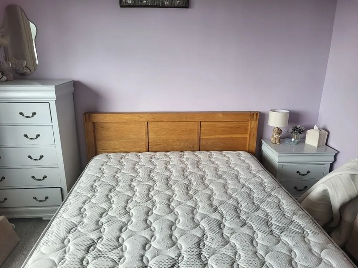 King size bed