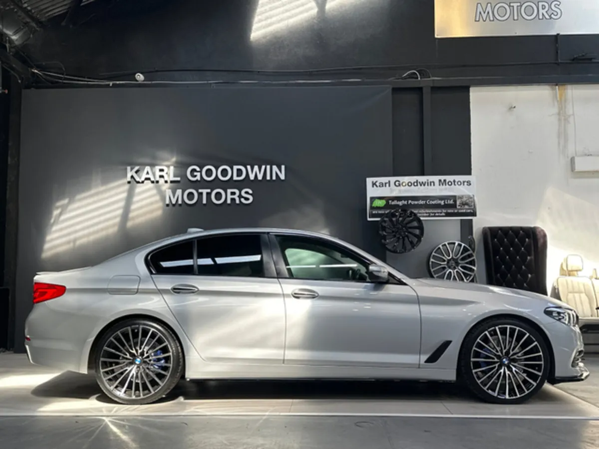 520 D AUTO LOW MILEAGE - Image 4