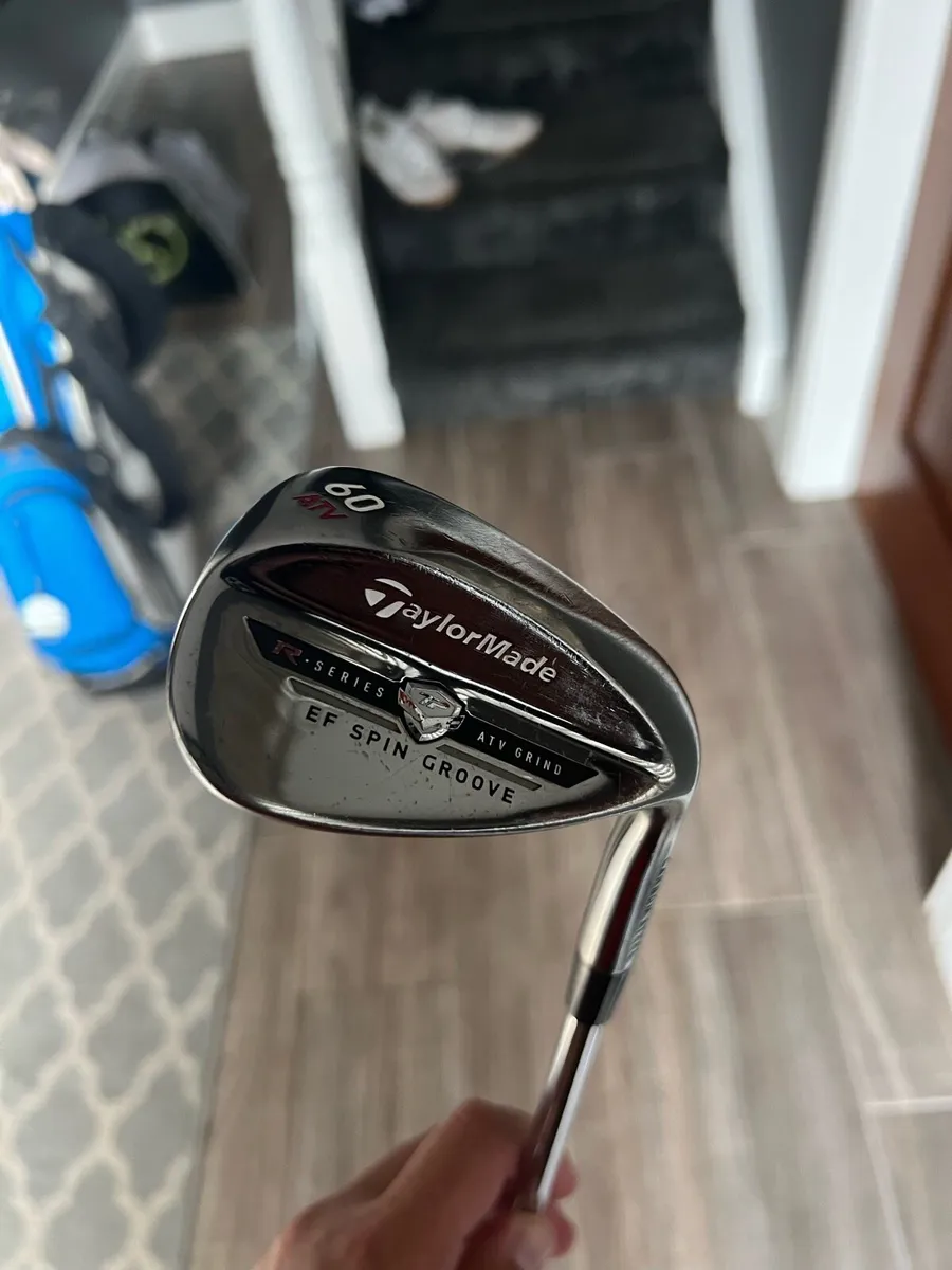 Taylormade tp wedges 52,56,60 - Image 1