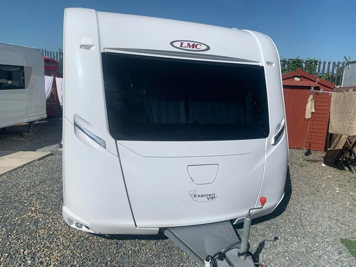 2017 LMC Caravan 595 VIP - Image 4