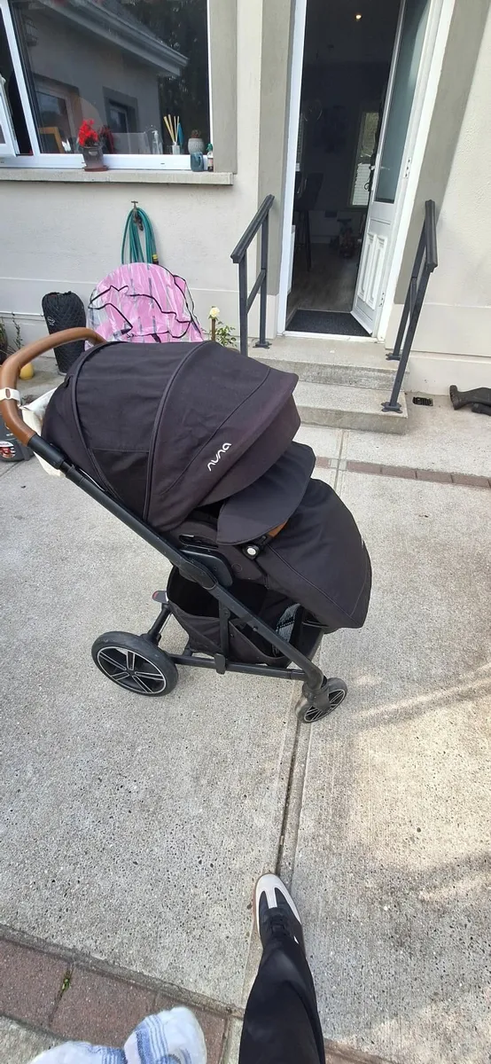 Stroller - Image 4