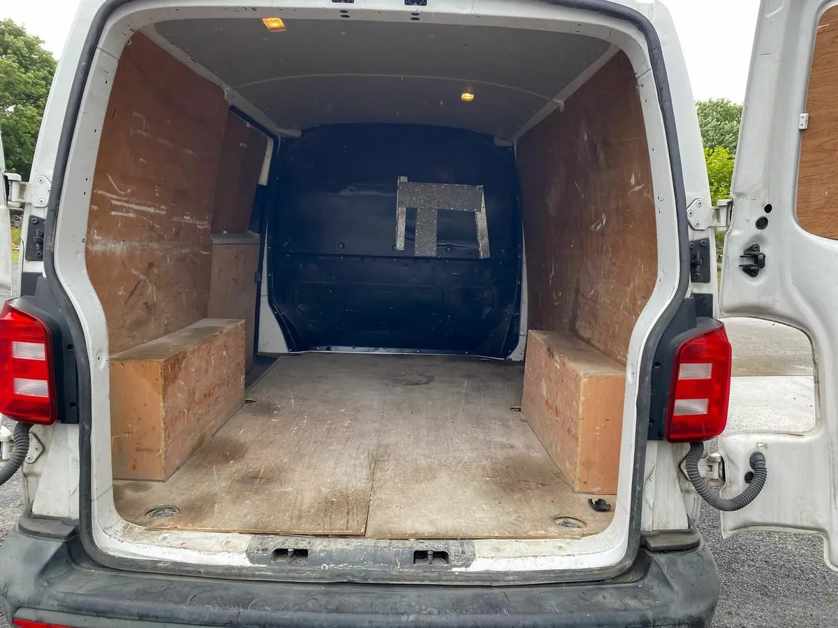 Volkswagen transporter - Image 3