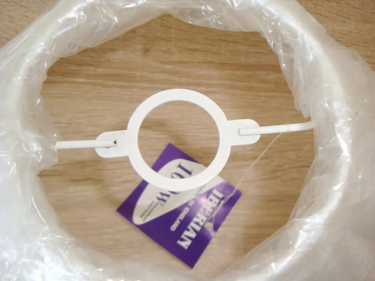 TWO white lamp shades - Image 3