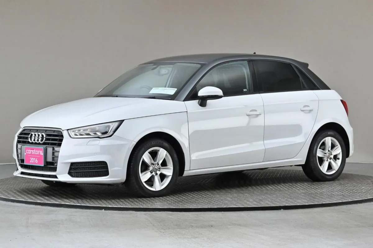 Audi A1 1.0tfsi 95bhp S-tronic 5DR  2tone Roof re - Image 4