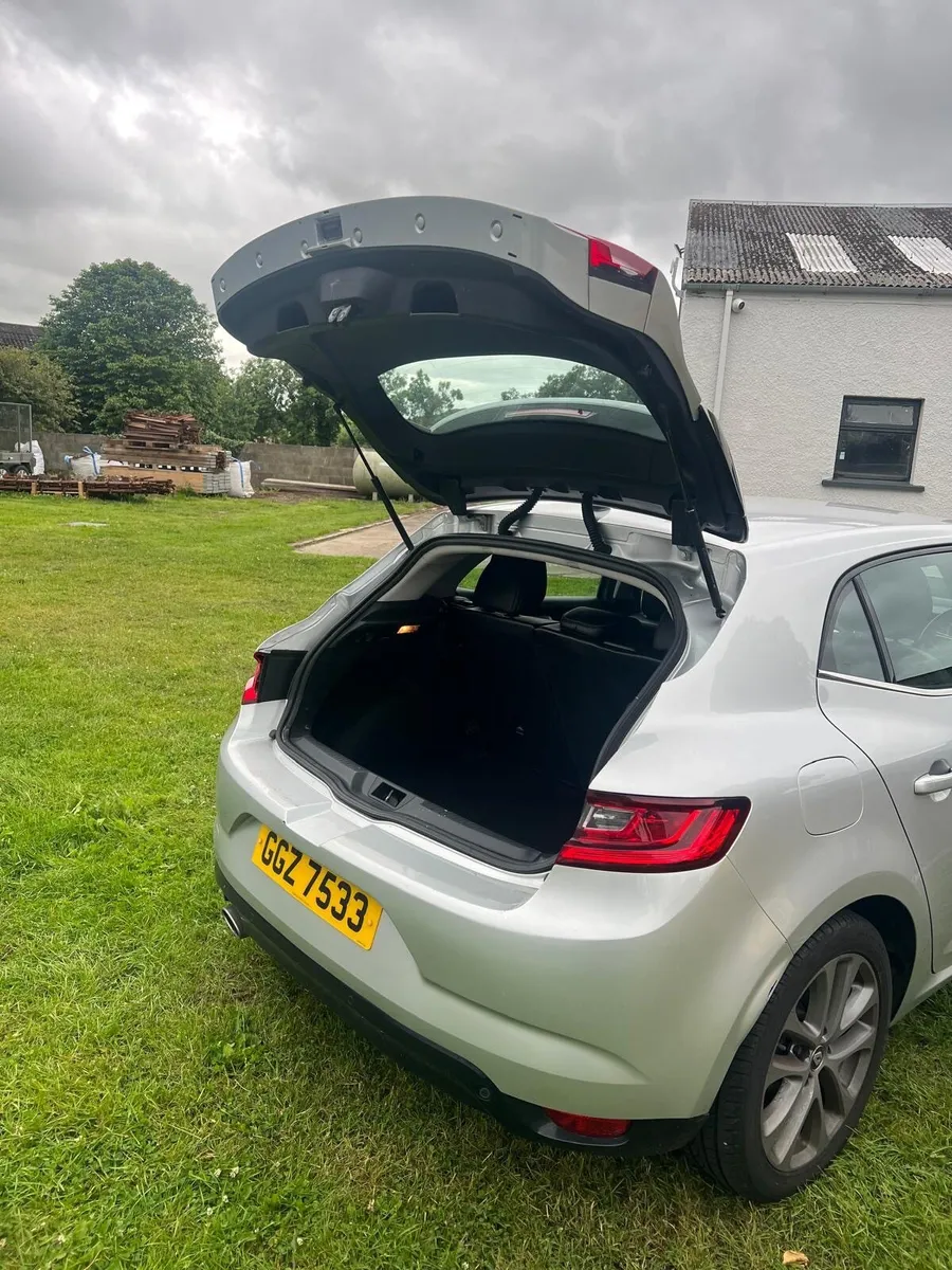 Renault Megane 2017 - Image 2