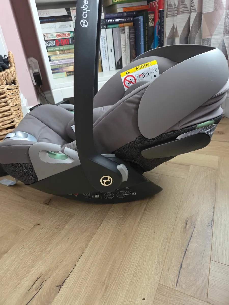 Cybex Baby car seat - Image 3
