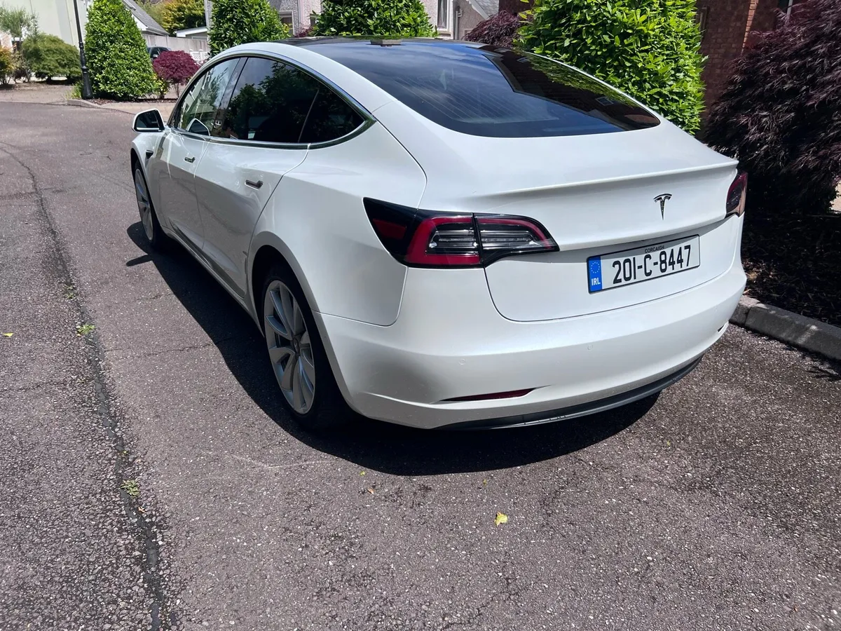 Tesla Model 3 2020 SR+ - Image 3