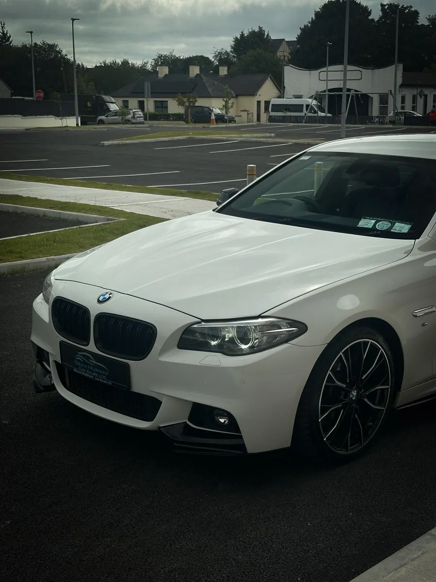 BMW 5-Series 2016 - Image 4