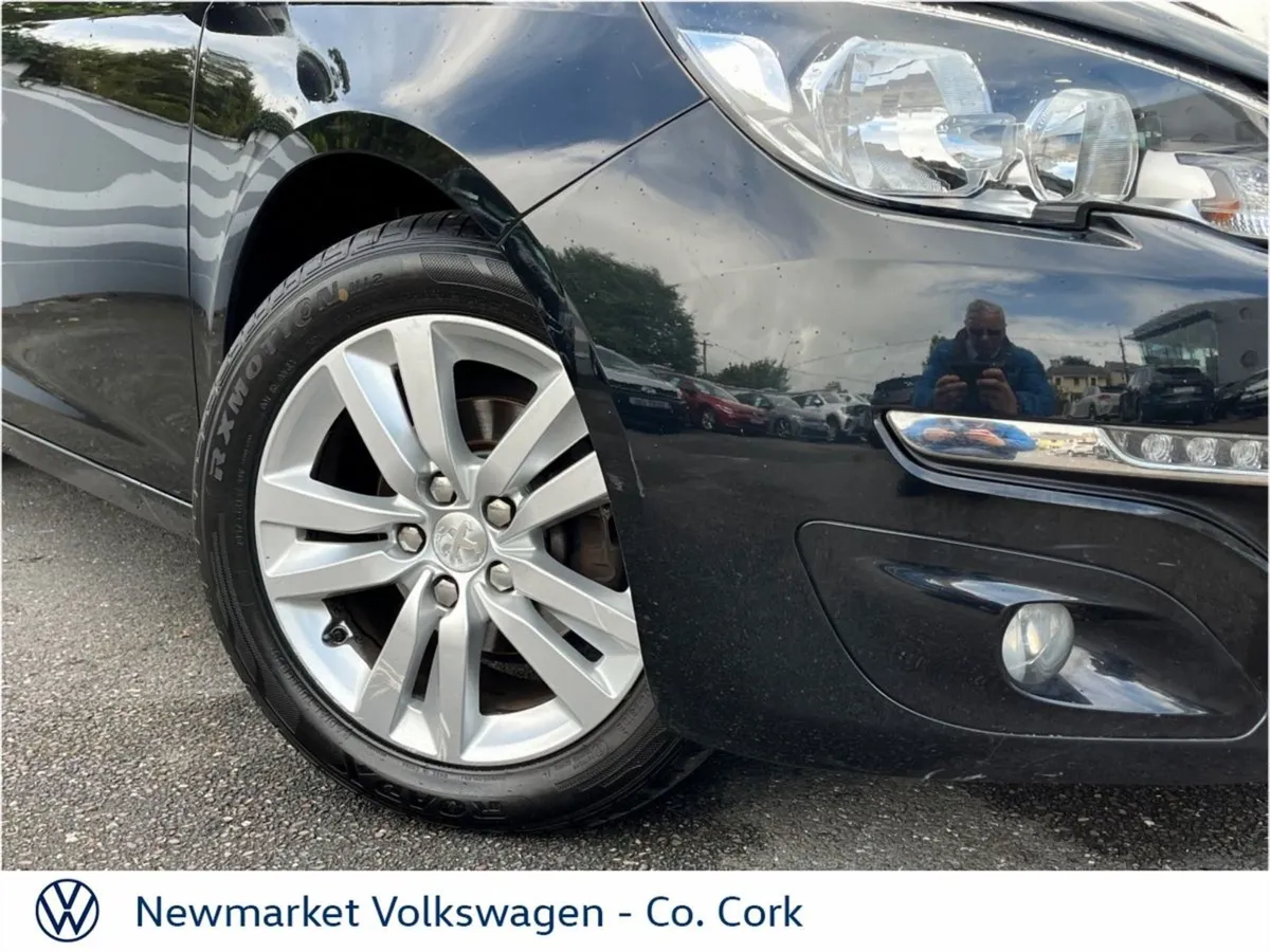 Peugeot 308 1.6 HDI 100BHP Active 5 Door Hatchback - Image 2