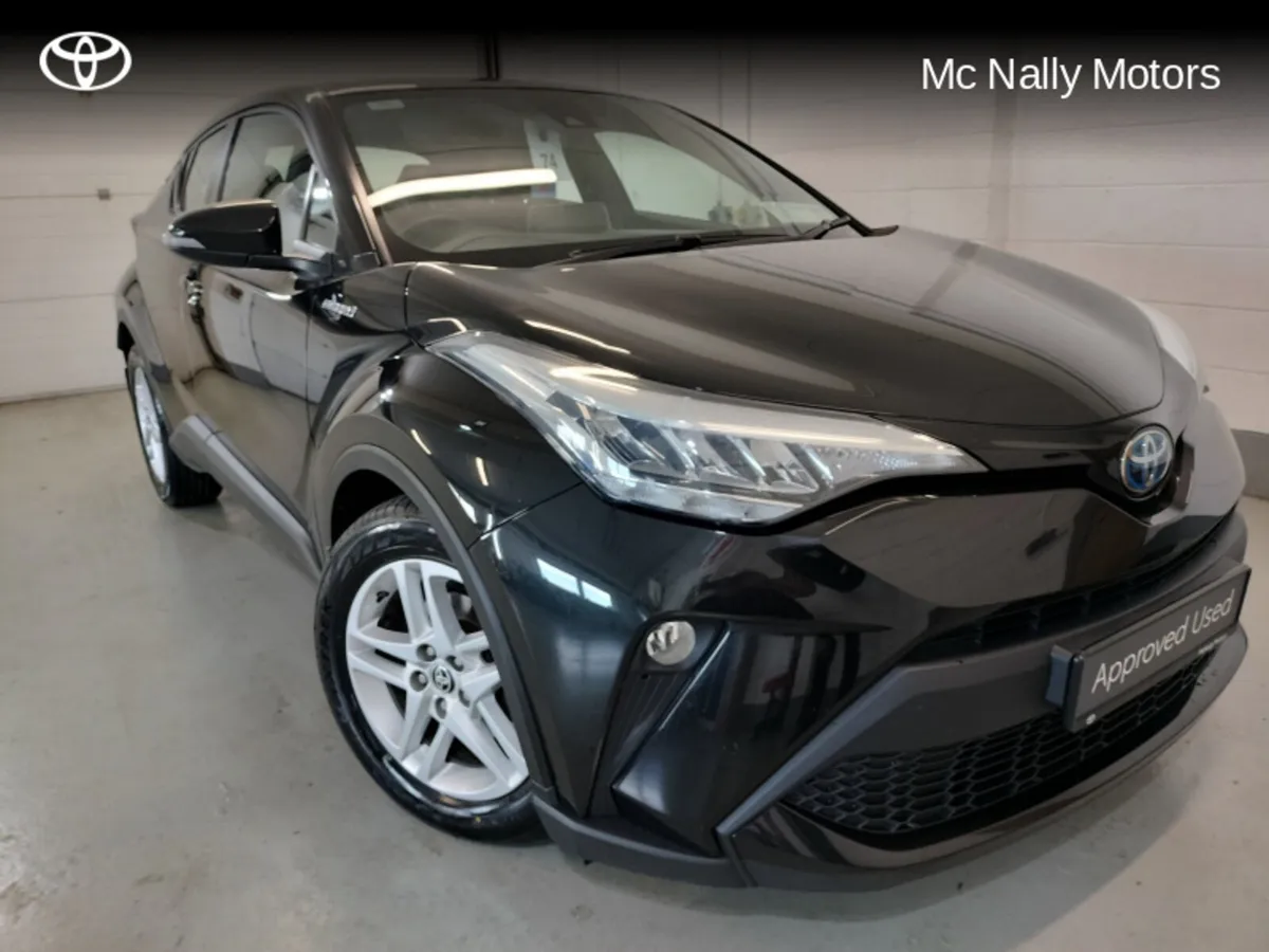 Toyota C-HR 1.8 HYBRID LUNA 4DR AUTO - Image 1