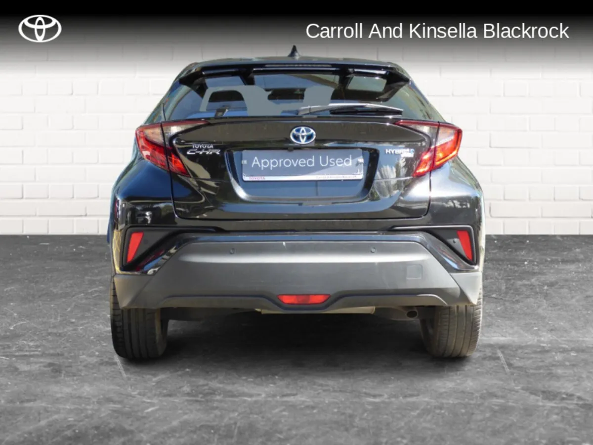 Toyota C-HR Hybrid Sport - Image 4
