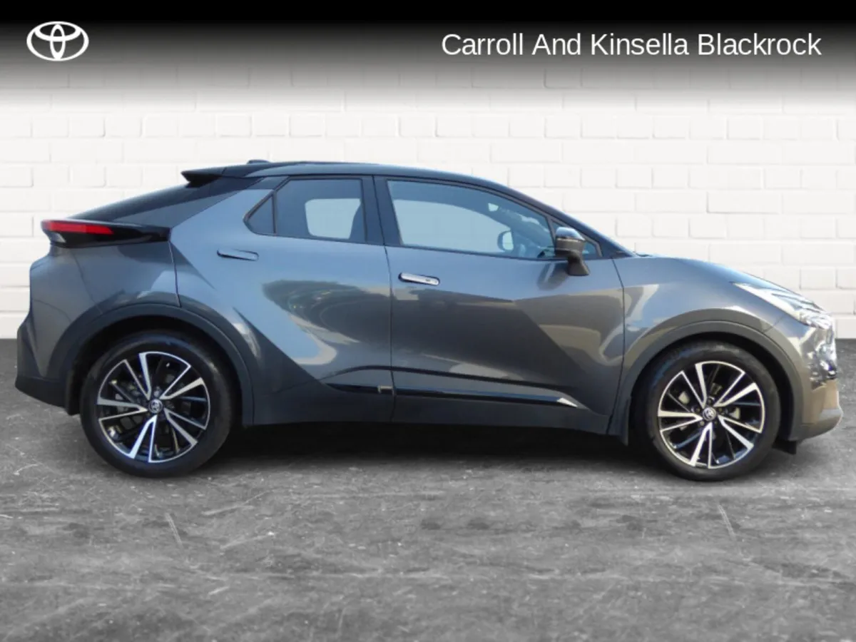 Toyota C-HR Hybrid Sol - Image 3