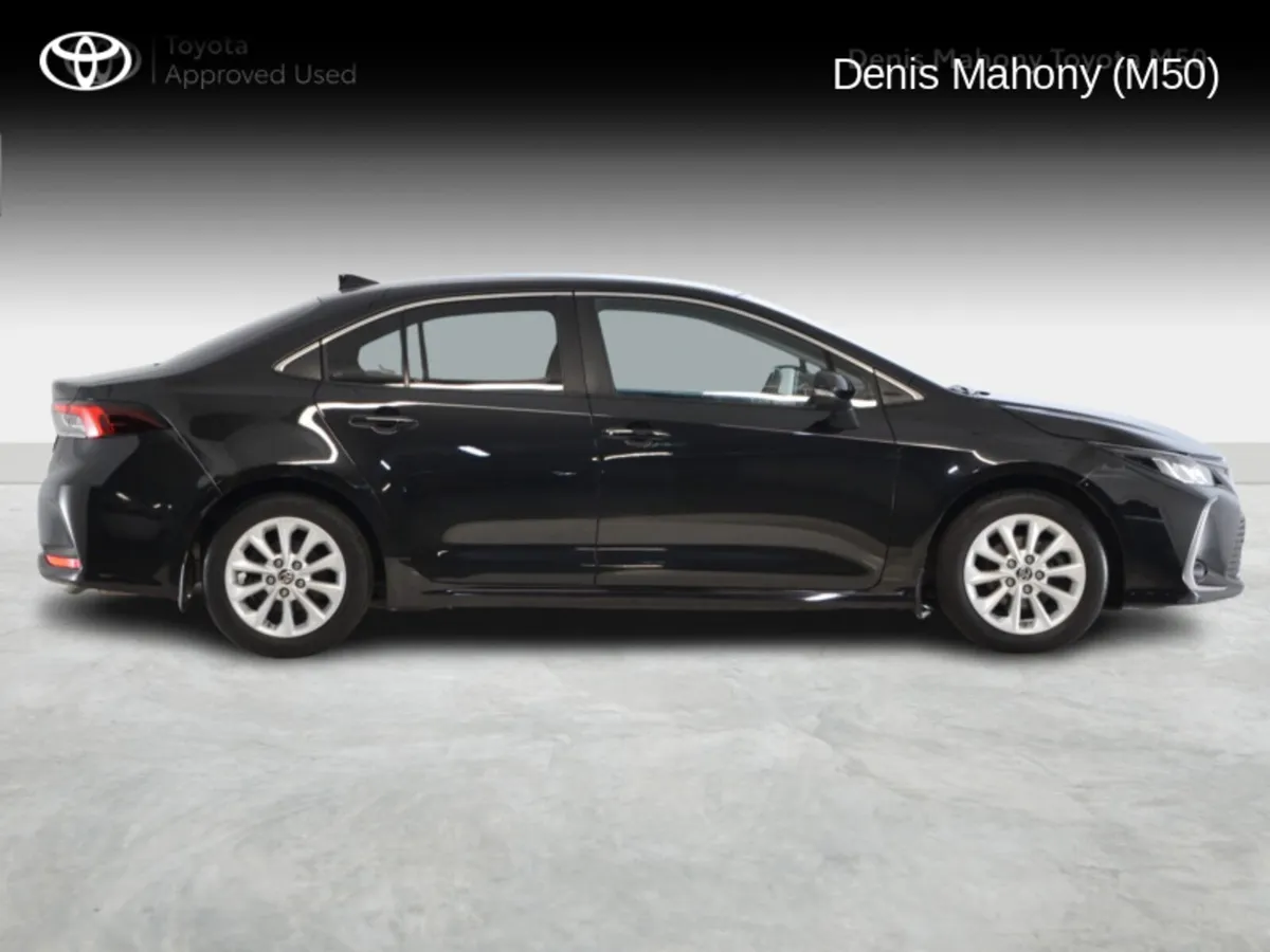 Toyota Corolla Hybrid Luna Auto - Image 3