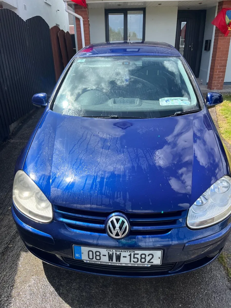 2008 Volkswagen Golf - Image 2